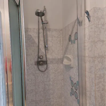 In Guest - With Private Bathroom And Free Parking * Chieri